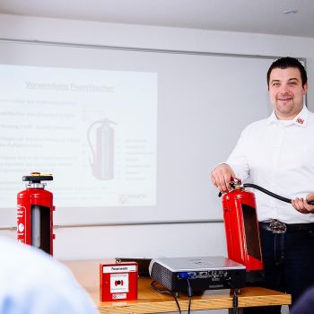 BRANTEC. Brandschutzhelferausbildung | Betrieblicher Brandschutz Schulungen und Weiterbildung