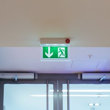 BRANTEC. Brandschutz - Konzeption, Installation & Montage sowie Wartung & Service von baulichen Brandschutzmaßnahmen